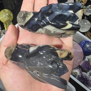 Crânes de dragon en agate volcanique polie et sculptée de haute qualité CrystalHola, taille 7 cm, tendance mode pour une décoration intérieure unique, vente en gros - Product Image 5