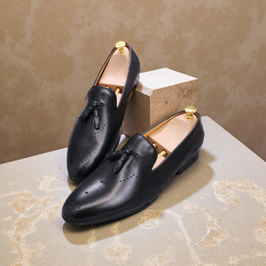 Zapatos de Vestir de Cuero Vacuno Genuino para Caballero, Hechos a Mano, con Diseño de Borlas y Estilo Slip-on - Product Image 5