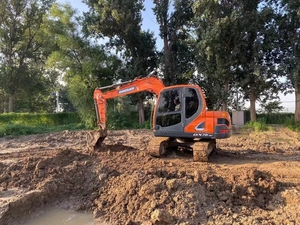 Excavadora de cadenas Doosan DX75 de 7.5 toneladas usada, de bajo consumo, bien mantenida, con motor Daewoo Doosan y martillo rompedor con certificación CE - Product Image 6