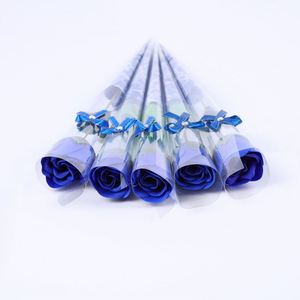 Rosa Artificial con Lazo para Regalos del Día de San Valentín para Madres y Niñas, Flor de Jabón Individual - Product Image 1