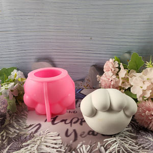 Moldes de fundición de resina hechos a mano para adornos decorativos DIY estilo Ins moldes de Pata de Gato de silicona W0386 - Product Image 1