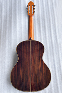 Guitarra Clásica Aiersi con Tapa de Cedro de Alto Brillo, Fondo y Lados de Palisandro con Pequeños Defectos - Product Image 2