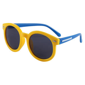 Gafas de Sol para Niños Conchen, UV400, Marco de Silicona, Lentes Polarizadas Redondas, Unisex, Protección Solar, Estilo para Viajes y Conducción - Product Image 2