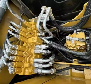 Excavatrice utilisée de chenille de Caterpillar 307D rendement élevé de 7 tonnes avec de basses heures de travail de PLC de roulement de moteur - Product Image 6