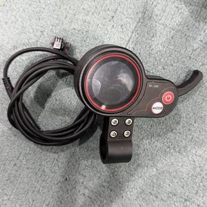อะไหล่สกู๊ตเตอร์ไฟฟ้า TF-100 ขายตรงจากโรงงาน คันเร่งแบบนิ้วพร้อมจอ LCD ติดตั้งง่าย - Product Image 3