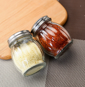 Pot à épices en verre de qualité alimentaire 6oz 150ml en forme d'<span class=keywords><strong>ampoule</strong></span> avec couvercle métallique perforé pour poivre, sel, sucre – Personnalisable - Product Image 1