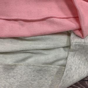 Sweat-shirt à col rond ample en molleton de coton avec patch brodé personnalisé, impression en relief, épaules tombantes, pour femmes - Product Image 4