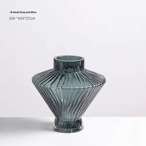 Jarrón Moderno de Vidrio Rayado Estilo Escandinavo Normcore, Decoración de Hogar de Lujo Accesible para Bodas, Sala de Estar, Mesa - Product Image 6