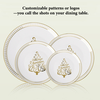 Assiettes de dîner de Noël de luxe à bordure dorée, vaisselle de Noël en porcelaine tendre avec motifs de rennes et de sapins