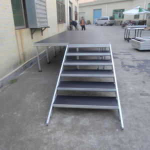 Escenario Portátil de Aluminio para Exteriores de Fácil Instalación con Superficie Antideslizante, Diseño Ligero para Festivales y Eventos, Certificado - Product Image 5