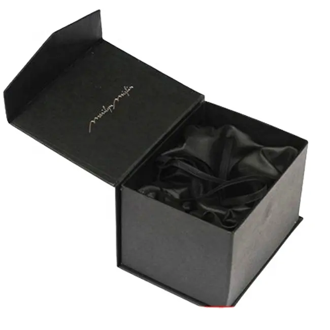 Benutzer definierte Luxus Square Folding magnetisches Geschenk Snapback Baseball Cap Box schwarzer Hut Versand box mit Satin im Inneren