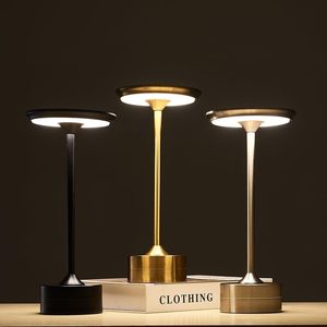 Lampe de table LED sans fil rechargeable à intensité variable tactile, portable, pour bars et restaurants, lampes de bureau modernes de luxe - Product Image 2
