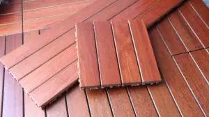 Plancher de jardin terrasse en PVC d'aspect bois véritable bon prix de gros