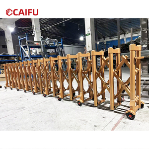 Barriere Temporanee Pieghevoli a Fisarmonica di Alta Qualità, Opzioni di Colore Multiple, Progettate su Misura per Esposizioni e Metropolitane - Product Image 3