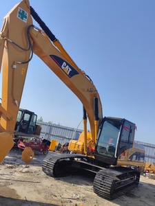 Excavatrice sur chenilles 320CL d'occasion, modèle 2008, poids opérationnel de 20 tonnes, moteur Perkins, capacité de la benne de 1,1 m³, engin complet inclus. - Product Image 3