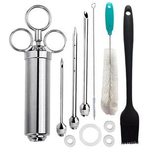 Accessoires de cuisine : Seringue injecteur de viande robuste en acier inoxydable de 2 oz avec brosse en silicone pour barbecue - Product Image 1