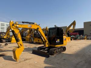 รถขุด CAT 306E2 มือสองคุณภาพสูง |   รถขุดไฮดรอลิกขนาด 6 ตัน พร้อมห้องโดยสารแบบปิดและดอเซอร์ - Product Image 2