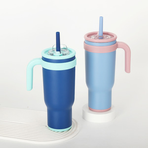 2025 40oz nouveau contraste américain en acier inoxydable Thermos tasse paille 1.2L voiture tasse grande capacité extérieur eau tasse voyage poignée - Product Image 4