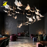 Lustre moderne de luxe en forme de lys Calla, suspension centrale personnalisée en forme de fleur, éclairage LED avec garantie de 5 ans pour hall d'hôtel et salon