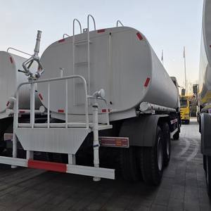 Camión <span class=keywords><strong>Cisterna</strong></span> <span class=keywords><strong>de</strong></span> <span class=keywords><strong>Agua</strong></span> Diésel SINOTRUK HOWO 6x4 <span class=keywords><strong>de</strong></span> 371 HP <span class=keywords><strong>de</strong></span> <span class=keywords><strong>Segunda</strong></span> <span class=keywords><strong>Mano</strong></span>, Camión <span class=keywords><strong>Cisterna</strong></span> <span class=keywords><strong>de</strong></span> Combustible <span class=keywords><strong>de</strong></span> 15000L - Product Image 5