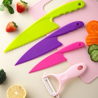 Kit de cuisine pour enfants : Couteau à découper sûr pour tout-petits, planche à découper ondulée en plastique, ensemble de couteaux de cuisine pour la maternelle