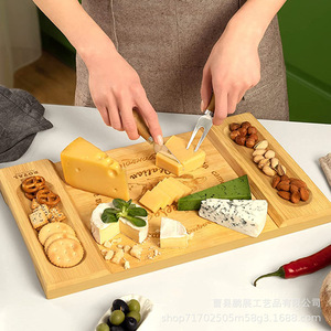 Planche à fromage en bois Pengzhan avec compartiments pour collations et noix, plateau de service de cuisine durable - Product Image 3
