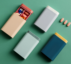 2021 China factory Plastic Supplement Capsule Case 7 Day weekly Am/Pm Pill Box Organizer Medicines Storage box