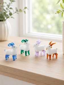 Figura de cabra de vidrio soplado a mano, blanca con cuernos y patas de color ámbar, decoración artesanal de animales. - Product Image 2