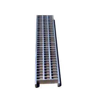 Industrial Enjineering Building Materials Galvanized Serrated Grating Safety Steel Grid / Grille Grates