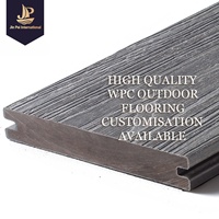 Planches de terrasse en WPC à relief gaufré, noyau solide, co-extrudées, résistantes à l'humidité et aux UV, pour patio, resort et allées.