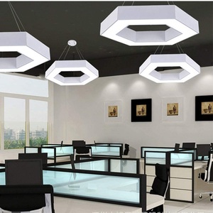 Lampada <span class=keywords><strong>a</strong></span> <span class=keywords><strong>Sospensione</strong></span> Moderna Semplice Creativa Geometrica <span class=keywords><strong>a</strong></span> Forma di Esagono Cavo per Ufficio Camera da Letto Soggiorno - Product Image 2