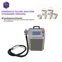 Machine de remplissage semi-automatique portable à conception hygiénique pour seaux et bacs en plastique, avec tête de remplissage détachable pour le nettoyage
