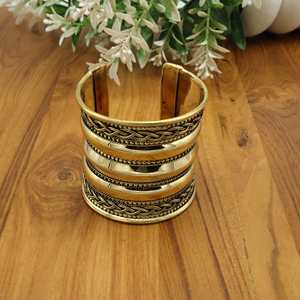 Large bracelet de manchette doré | Bracelet de déclaration Boho | Bracelet réglable en laiton | Bijoux de style vintage | Cadeau pour elle - Product Image 4