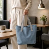 Sac fourre-tout pliable en toile personnalisé avec double ouverture et lettres texturées, sac à bandoulière OEM ODM pour marques de vente au détail et boutiques
