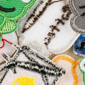 Mini Parche Termoadhesivo Bordado con Diseños de Casa, Pasaporte, Café, Hongo, Coche, Sushi para Etiqueta de Equipaje y Decoración de Bolsos - Product Image 2