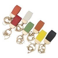 Llavero de coche Accesorios de moda para hombres y mujeres Forma de diamante CreativeLeather Cuerda Bolsa Llavero de goma