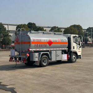 <span class=keywords><strong>Camión</strong></span> <span class=keywords><strong>Cisterna</strong></span> HOWO con Nuevas <span class=keywords><strong>Especificaciones</strong></span>: Vehículo de Transporte de Diésel/Gasolina 4x2, Transmisión Manual - Product Image 3