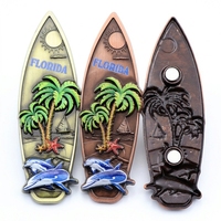Aimant de réfrigérateur en métal en forme de planche de surf, souvenir touristique de plage, avec logo imprimé personnalisé
