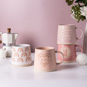 Regala Esta Romántica Taza de Cerámica Hecha <span class=keywords><strong>a</strong></span> Mano de Gres Rosa con Serigrafí<span class=keywords><strong>a</strong></span> para el Dí<span class=keywords><strong>a</strong></span> de San Valentín - Product Image 1