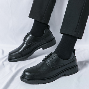 รองเท้าหนังผู้ชายสีน้ำตาลพื้นหนาเพิ่มความสูงแบบซ่อน ปี 2026 เหมาะสำหรับใส่ลำลอง ธุรกิจ งานทางการ งานแต่งงาน ใส่คู่กับสูท - Product Image 2