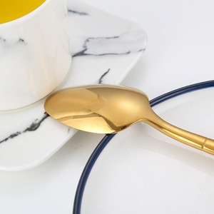 Set di forchette e coltelli in acciaio inossidabile di lusso per posate estetiche - Product Image 4