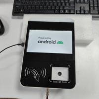 Machine de validation de billets de bus Android industrielle avec paiement sans contact NFC pour la validation des billets électroniques et la gestion des flux de trafic