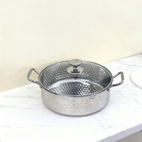 Marmite en acier inoxydable grande capacité avec doubles poignées pour cuisinière à induction et fondue familiale, design antidérapant et distribution de chaleur