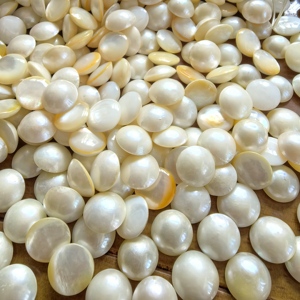Perles de culture Mabe d'eau de mer blanches naturelles 15-17 mm, vente en gros, grandes tailles, lot unique, liquidation, stock limité, livraison rapide - Product Image 4