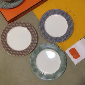 Service de table en porcelaine fine européenne de luxe à prix réduit, assiettes de présentation en porcelaine - Product Image 4