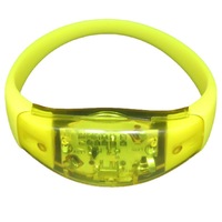 (Offre spéciale) Bracelet Control Dmx Bracelets avec contrôleur Bracelet LED personnalisé pour événement
