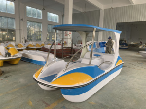 Bateau gonflable électrique sur mesure à bas <span class=keywords><strong>prix</strong></span>, très vendu, 4 places, en fibre de verre, à pédales, pour enfants et adultes, bateau tamponneur - Product Image 5