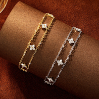Bracelet tendance porte-bonheur élégant à double rangée de chaînes, style floral, avec pendentif trèfle à quatre feuilles en moissanite de 2,5 mm pour femme