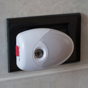 Luz Nocturna con 3 Funciones y Sensor - Product Image 3