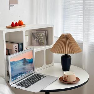 Vintage Wabi-Sabi Style Solid Wood Table Lamp Pleated Design Sophisticated New Chinese Retro Atmosphere Bedroom Bedside Lamp - Product Image 5